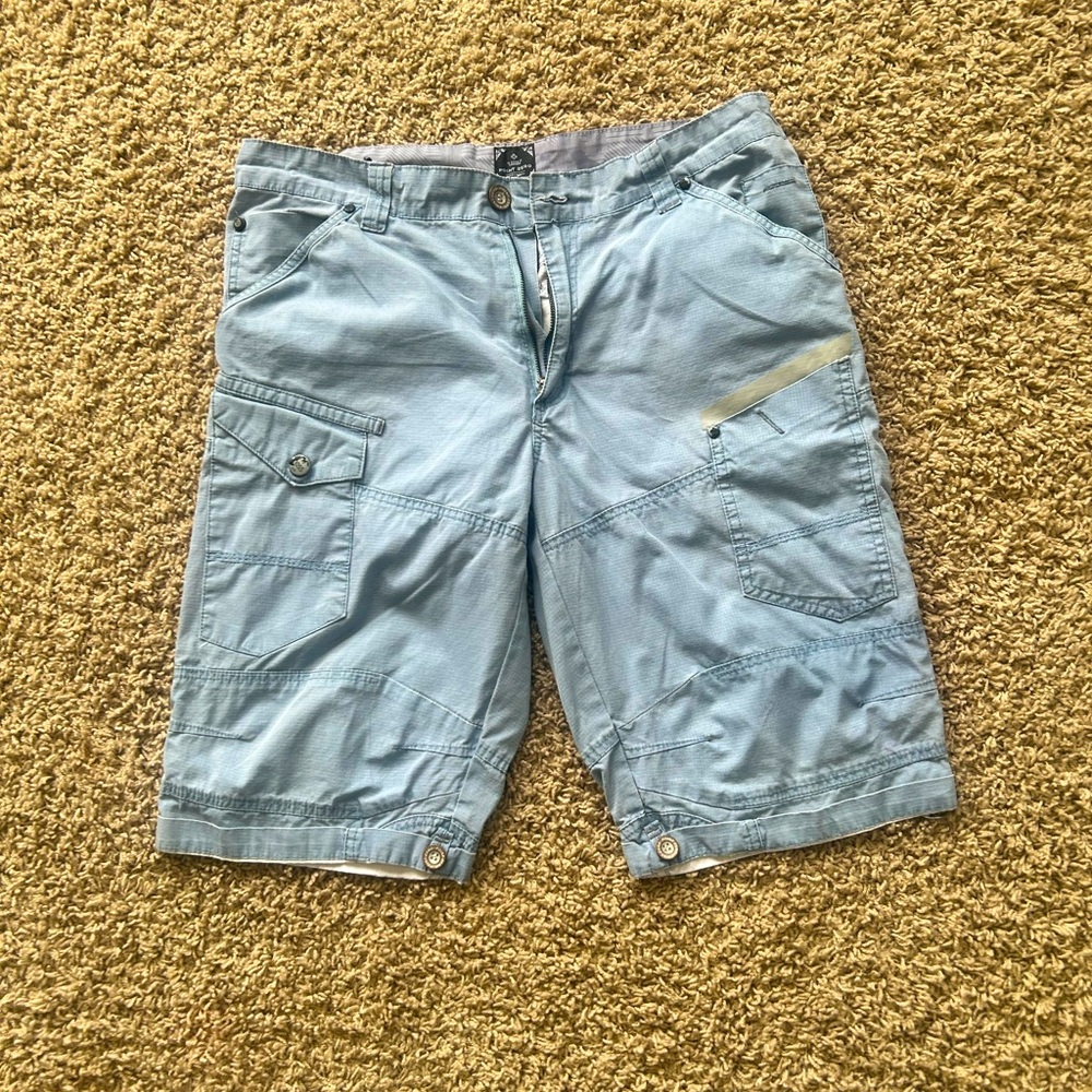 Men’s size 33 point zero cargo shorts blue/grey